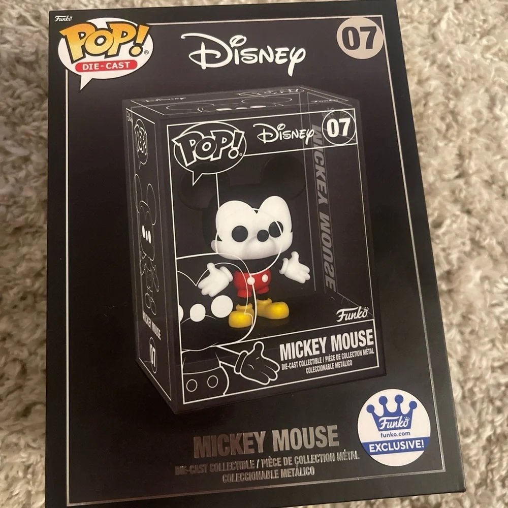Funko Disney Die-Cast Mickey Mouse Figure - Picture 2 of 7
